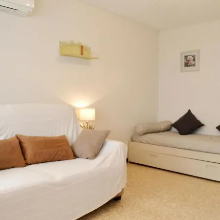 Apartment Coquet 4 Couchages Au Lavandou - Proche Plage, Parking Inclus, Commerces A Proximite - Fr-1-251-299 Le Lavandou